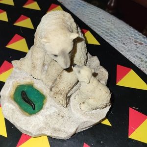 Figures Polar bears and dolphins